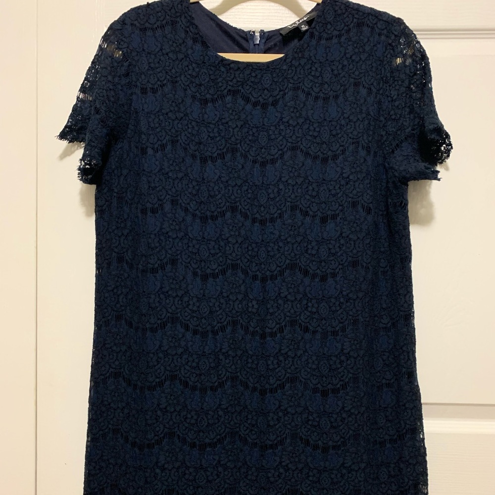 Scalloped eyelash lace graduation dress